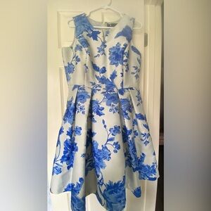 Leslie Fay Blue Floral Vintage Style Tea Dress with pockets. Worn a few times